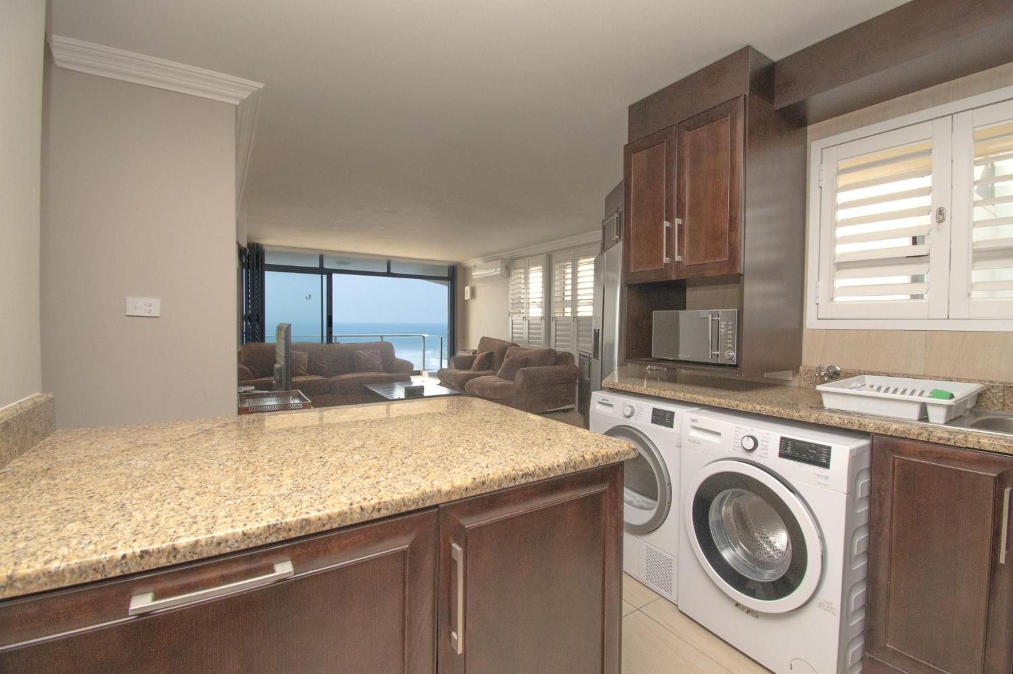 15 Glitter Bay Umhlanga Rocks Beachfront 다반 외부 사진